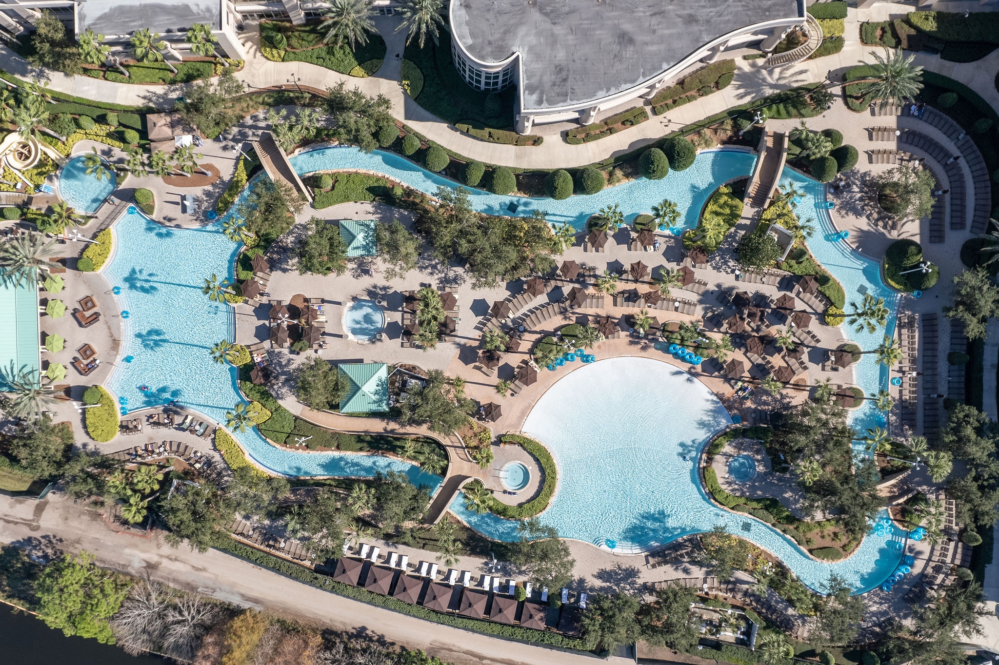 Pool_001.jpg
