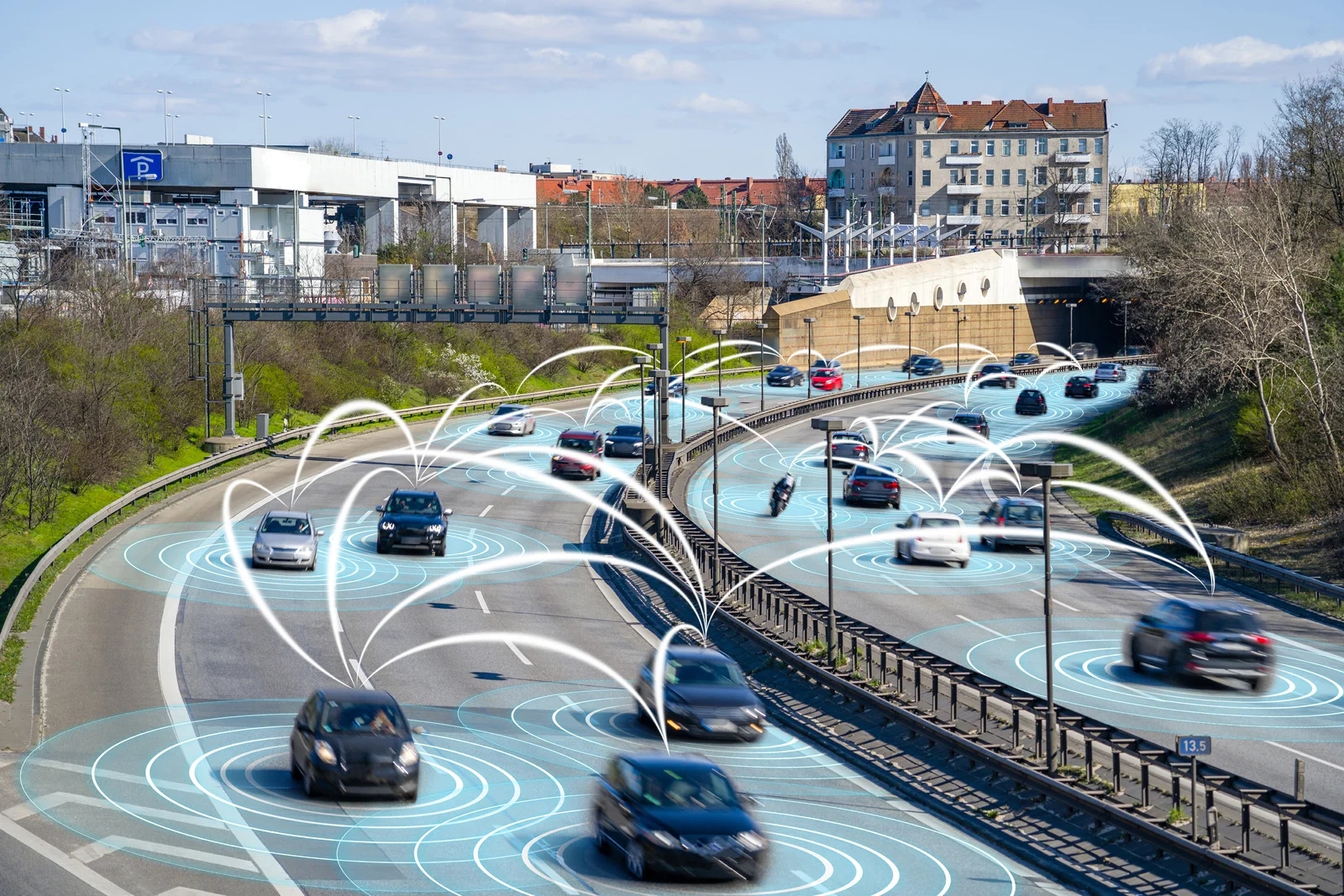autonomous-cars-traffic-ai-analytics.webp
